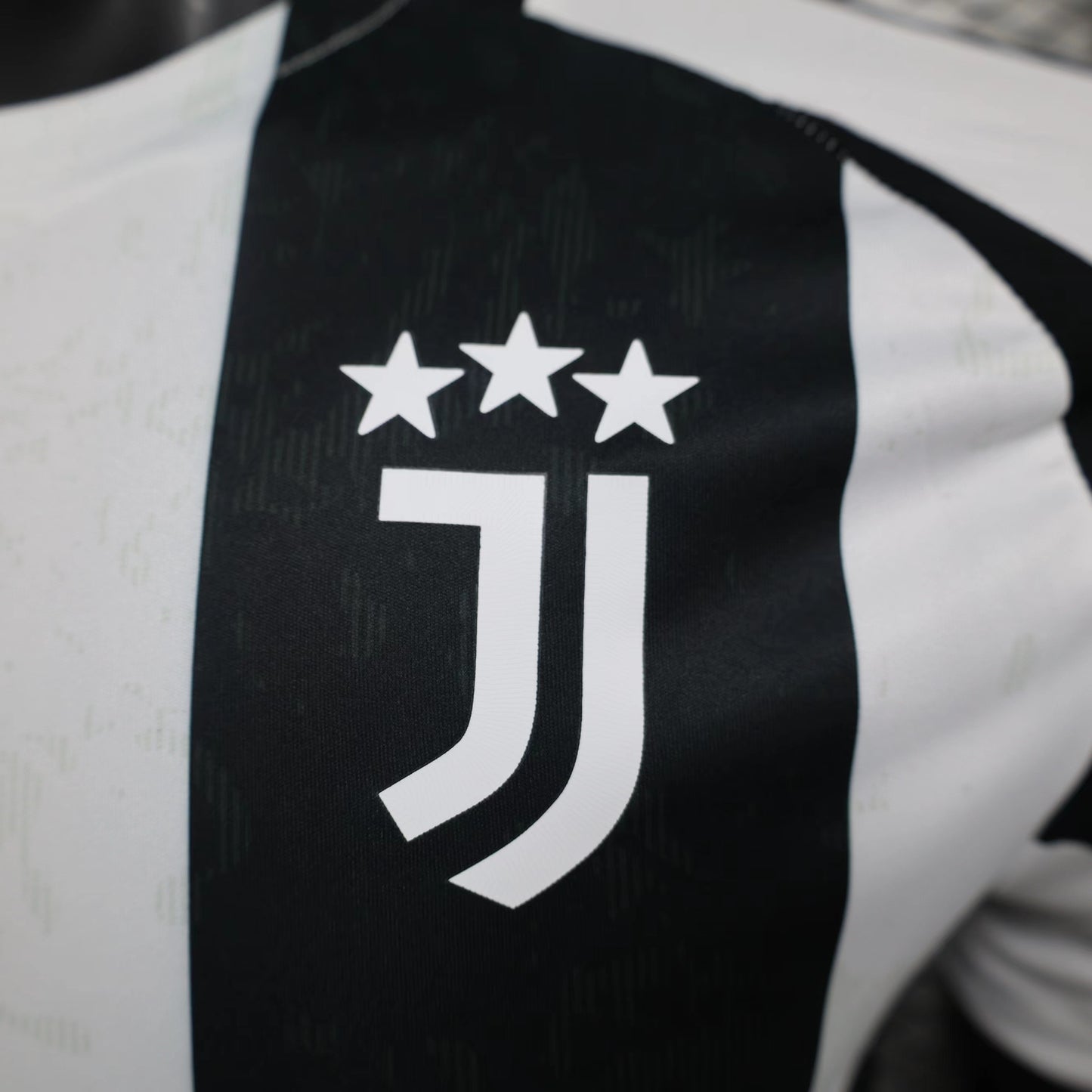 Juventus Home Shirt 2024/25