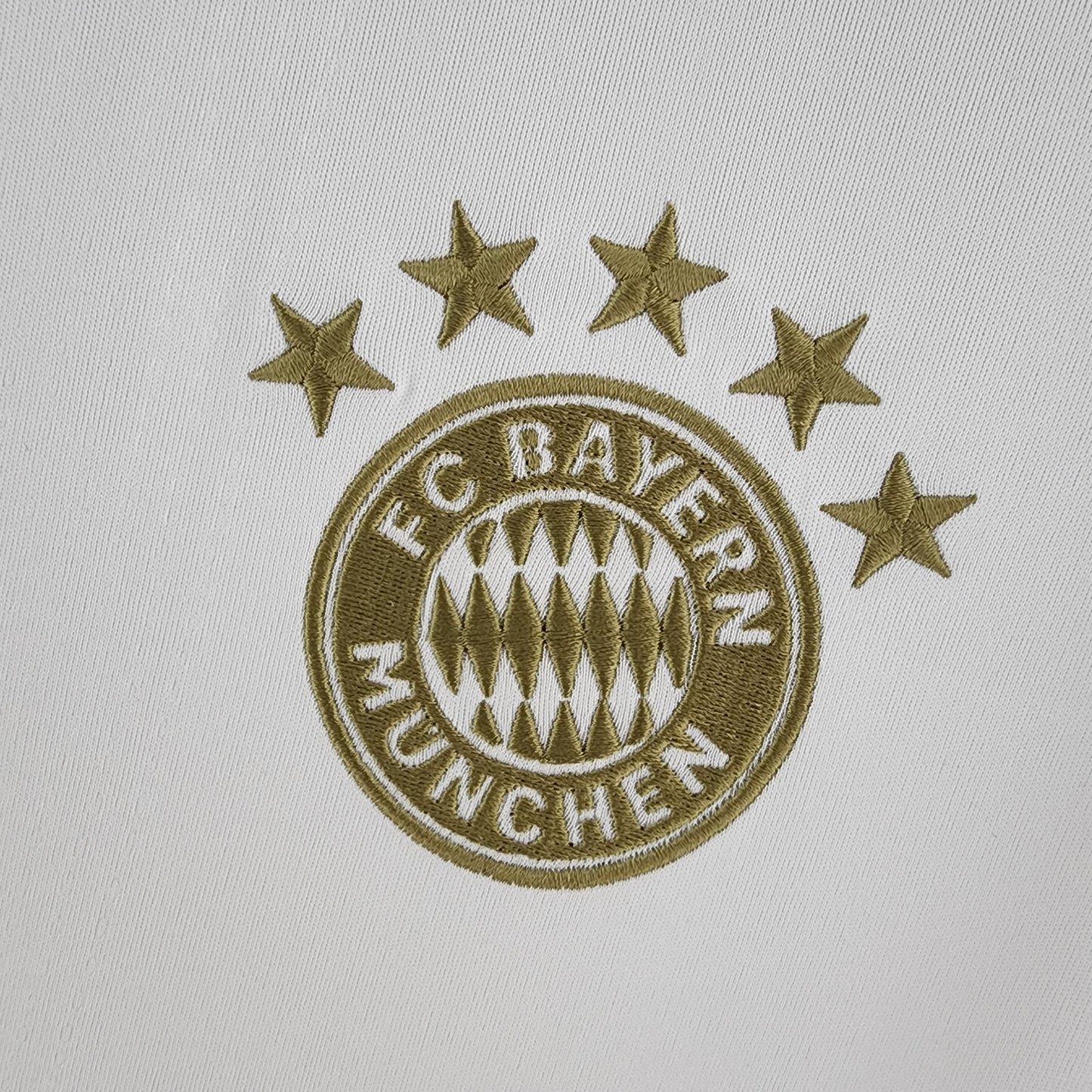 Bayern Munich Away Shirt 2022/23